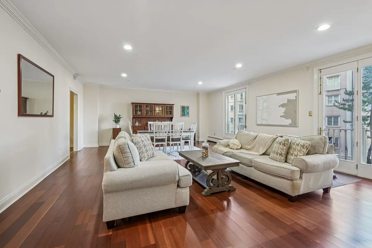 100 SHEARWATER CT EAST #25, Jersey City, NJ 07305 - Image #1