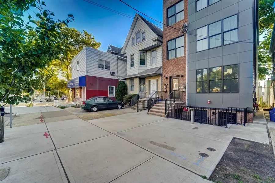 2765 KENNEDY BLVD #1, Jersey City, NJ 07306 - Image #2