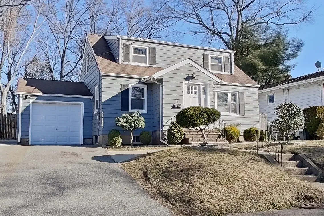 127 IOZIA TERRACE, Elmwood Park, NJ 07407 - Image #1