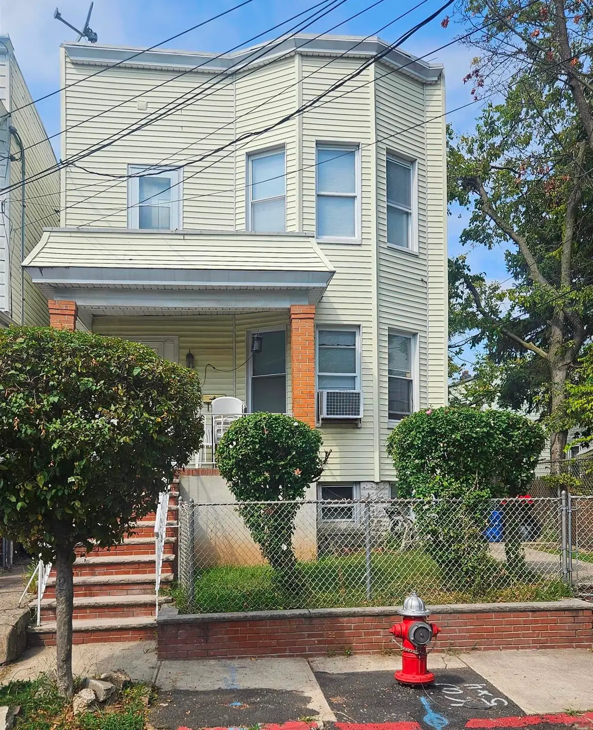 17 BAYSIDE PL, Jersey City, NJ 07305 - Image #1