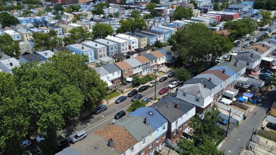 323 STEVENS AVE, Jersey City, NJ 07305 - Image #2