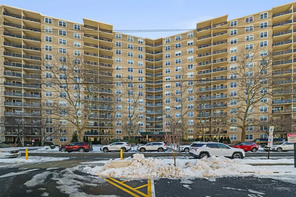 2200 CENTRAL AVE #6H, Fort Lee, NJ 07024 - #1