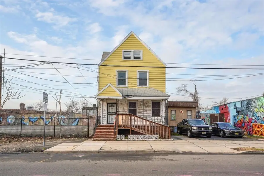 145 PACIFIC AVE, Jersey City, NJ 07304 - Image #3
