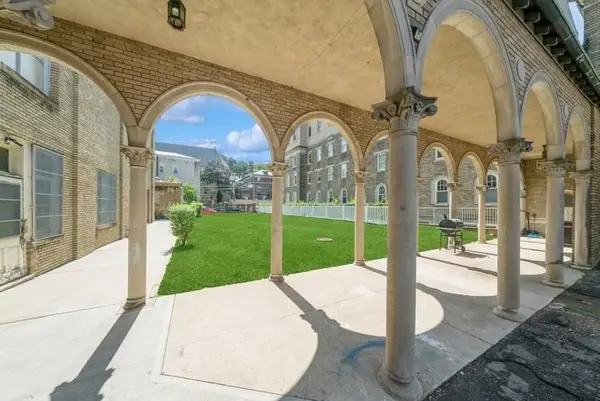 126 DELAWARE AVE #A, JC, Journal Square, NJ 07306