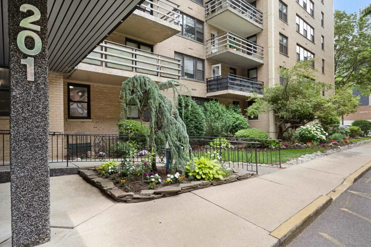 201 ST PAULS AVE #1C, Jersey City, NJ 07306 - #1