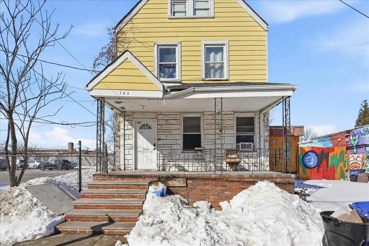 145 PACIFIC AVE, Jersey City, NJ 07304 - #1