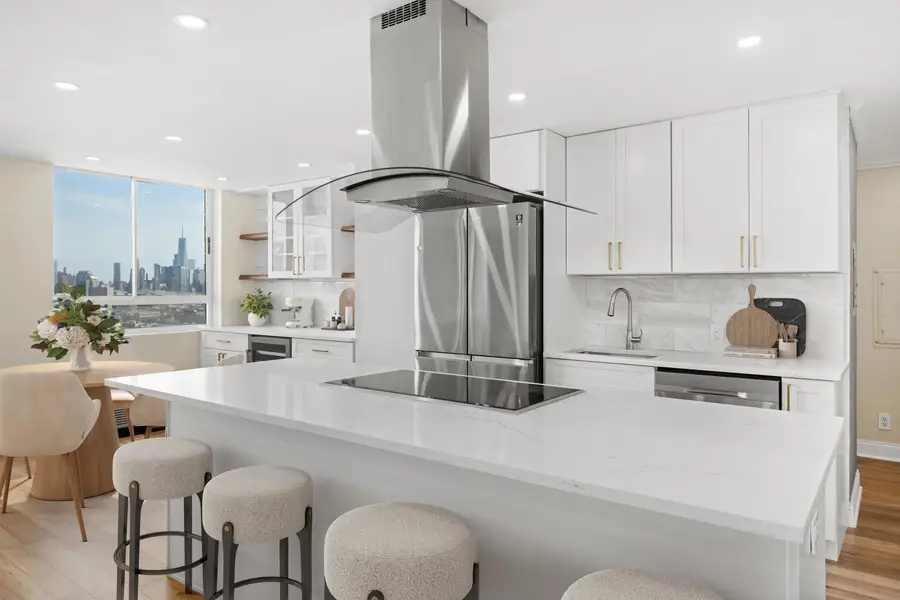 100 MANHATTAN AVE #1208, Union City, NJ 07087 - #2