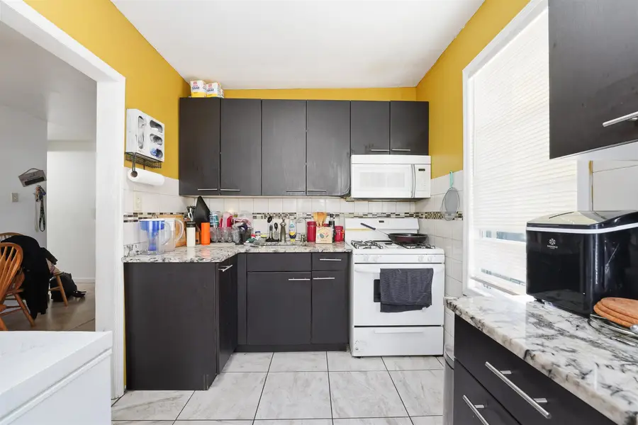 30-32 WEST 49TH ST, Bayonne, NJ 07002 - #3