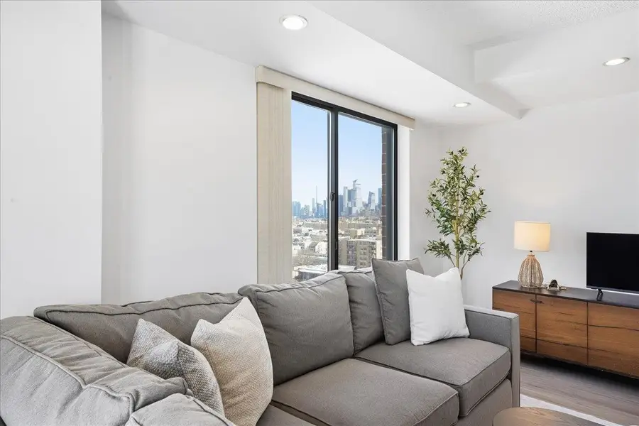 700 1ST ST #15Q, Hoboken, NJ 07030 - #3