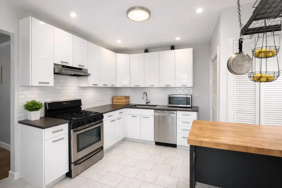 6 MAGNOLIA AVE, Jersey City, NJ 07306 - #3