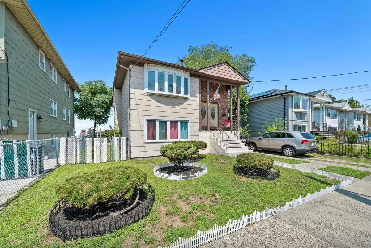 97-99 COUNTRY VILLAGE RD, Jersey City, NJ 07305 - #1