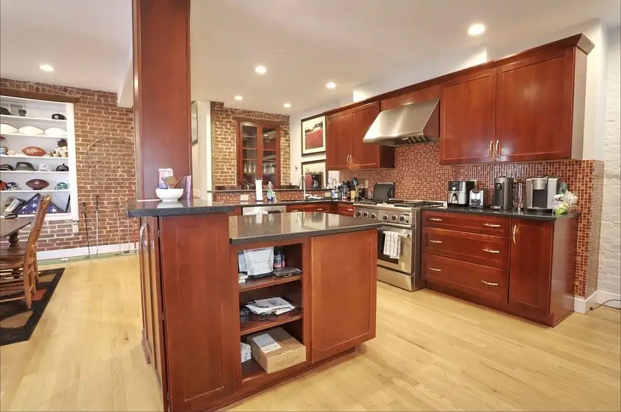 739 BLOOMFIELD ST #3, Hoboken, NJ 07030 - #3