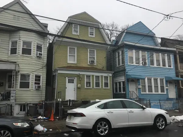 288 EGE AVE, JC, West Bergen, NJ 07304-1002