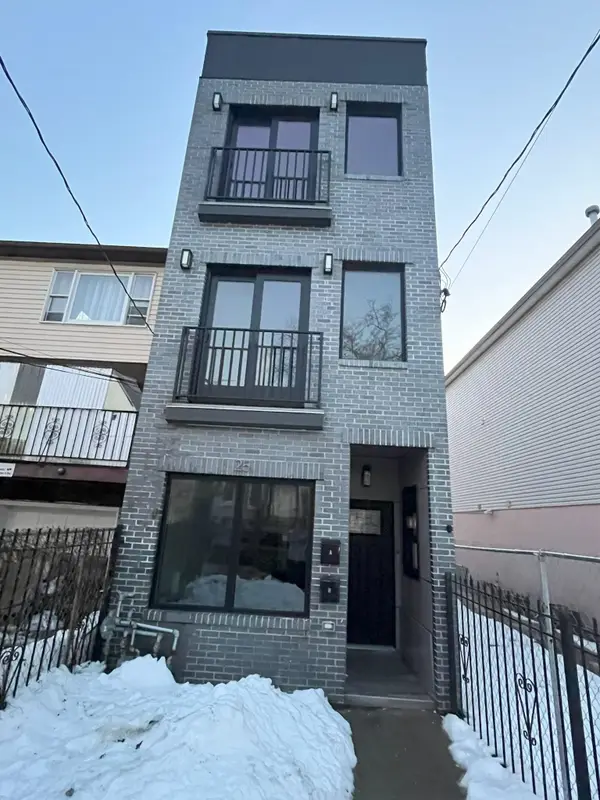 25 JEWETT AVE, JC, Journal Square, NJ 07304