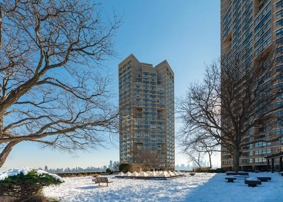 7002 BLVD EAST #8J, Guttenberg, NJ 07093 - #3