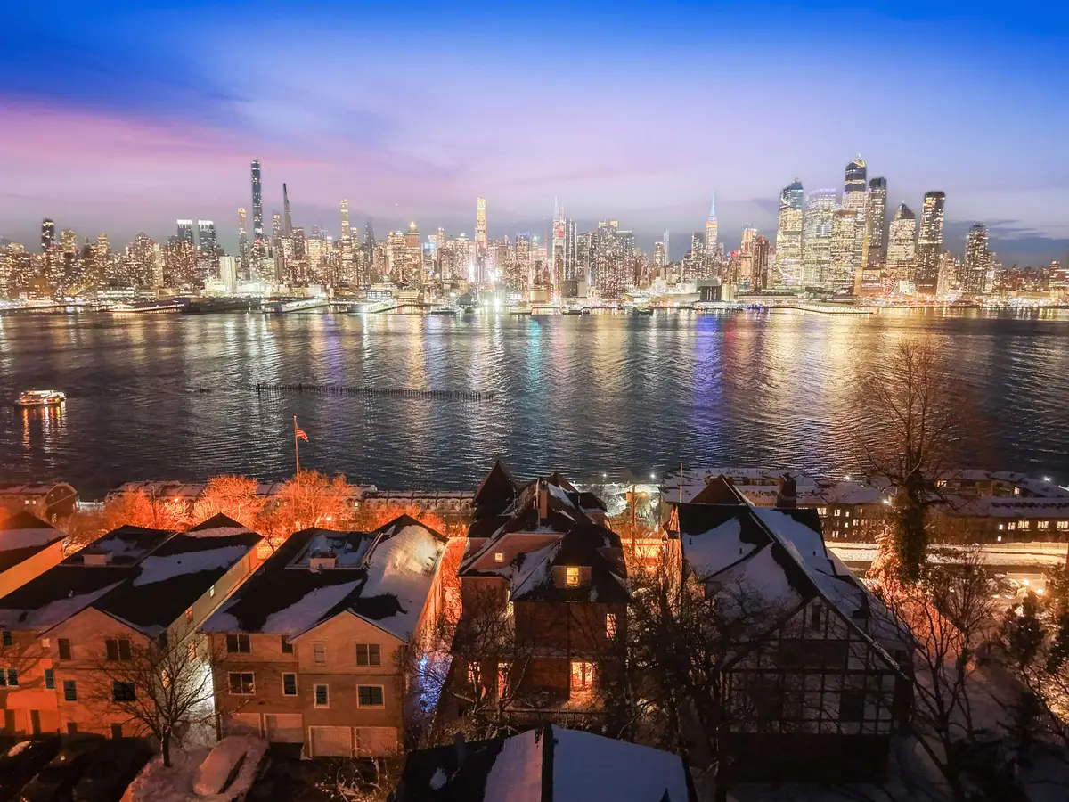 31 HAMILTON AVE, Weehawken, NJ 07086 - #1