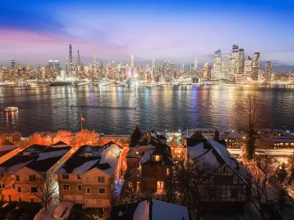 31 HAMILTON AVE, Weehawken, NJ 07086