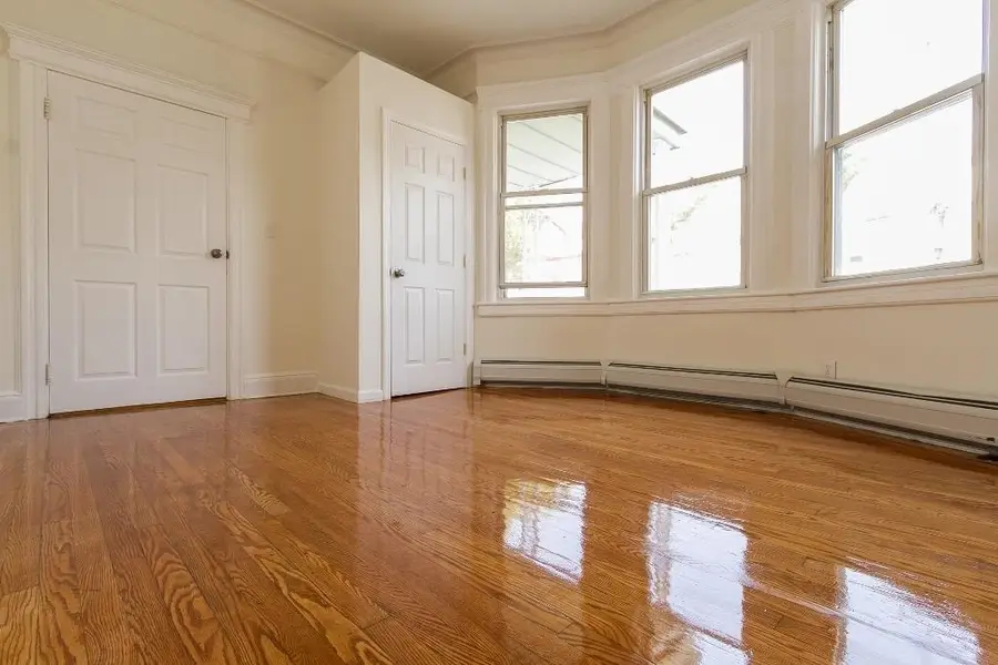 73 WARNER AVE, Jersey City, NJ 07305 - #3