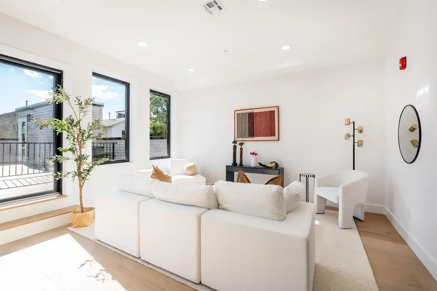 17 LEONARD ST #3, Jersey City, NJ 07307 - #3