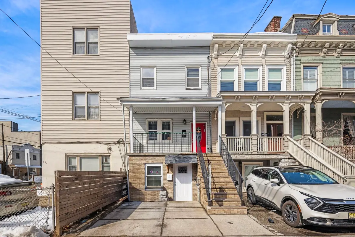 961A SUMMIT AVE, Jersey City, NJ 07307 - #1