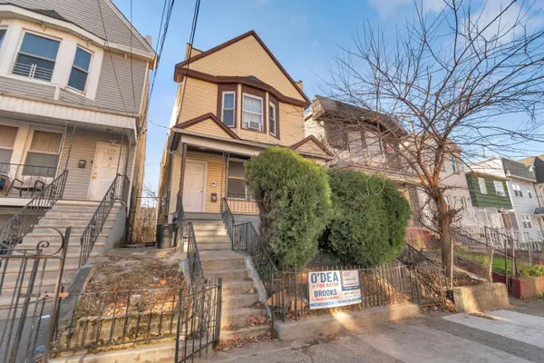 157 VIRGINIA AVE, JC, Bergen-Lafayett, NJ 07304