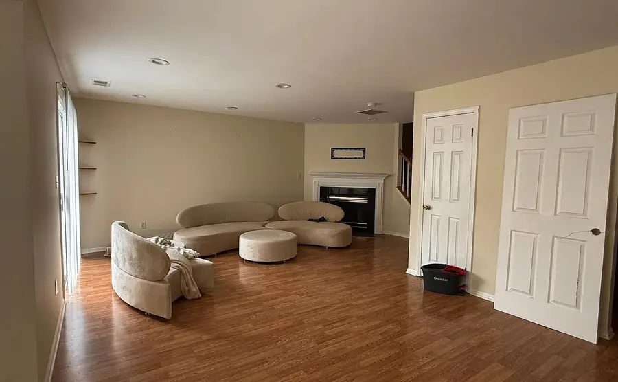 17 MULBERRY ST, Jersey City, NJ 07305 - #2