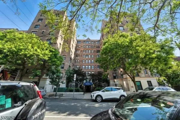 50 GLENWOOD AVE #702, JC, Journal Square, NJ 07306