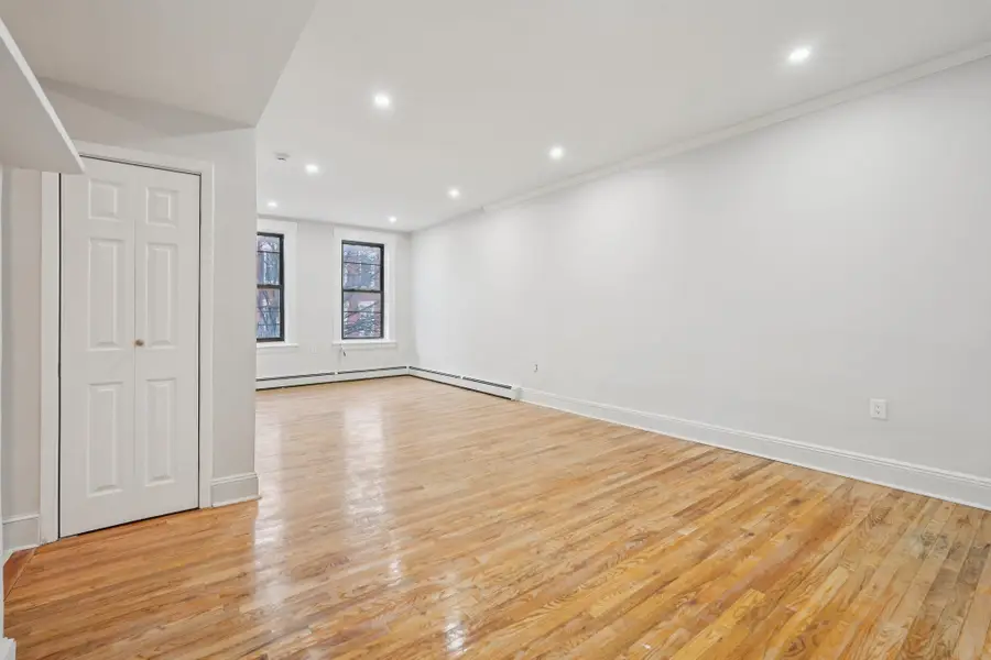 381 2ND ST #2F, Jersey City, NJ 07302 - #3