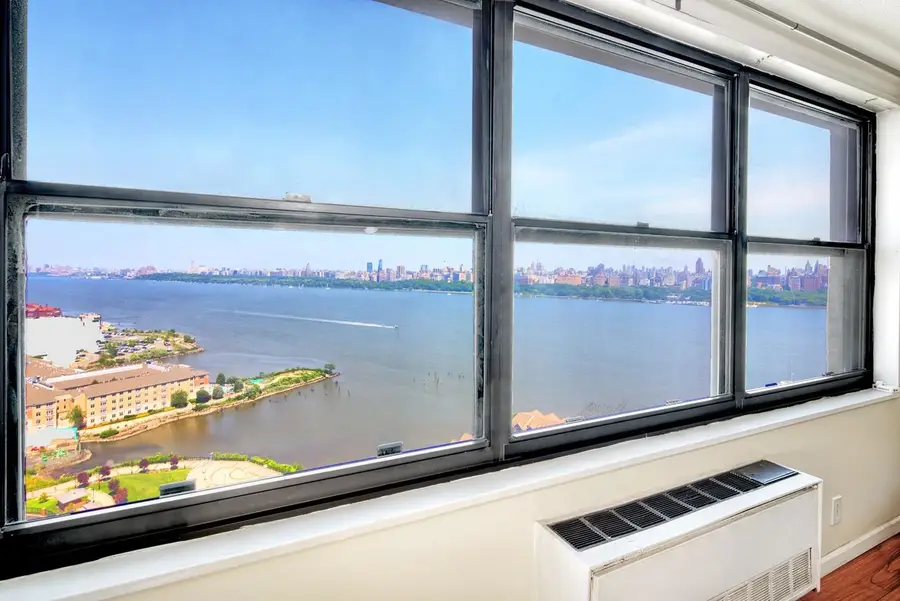 7002 BLVD EAST #26D, Guttenberg, NJ 07093 - #2