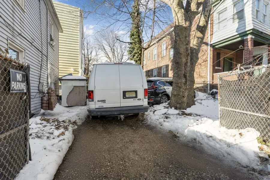 70 WARNER AVE, Jersey City, NJ 07305 - #2