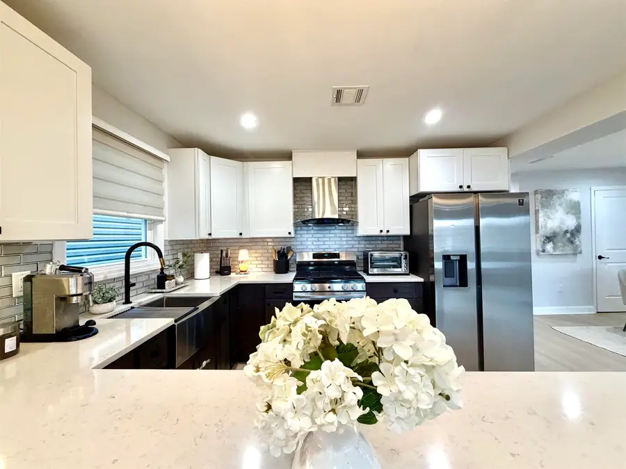 28 WEST 22ND ST #B, Bayonne, NJ 07002 - #2