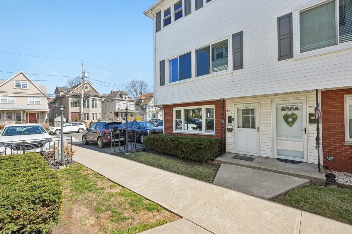 40 WEST 31ST ST #A, Bayonne, NJ 07002 - #1