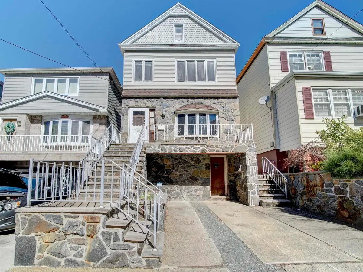 11 WEST 2ND ST, Bayonne, NJ 07002 - #1