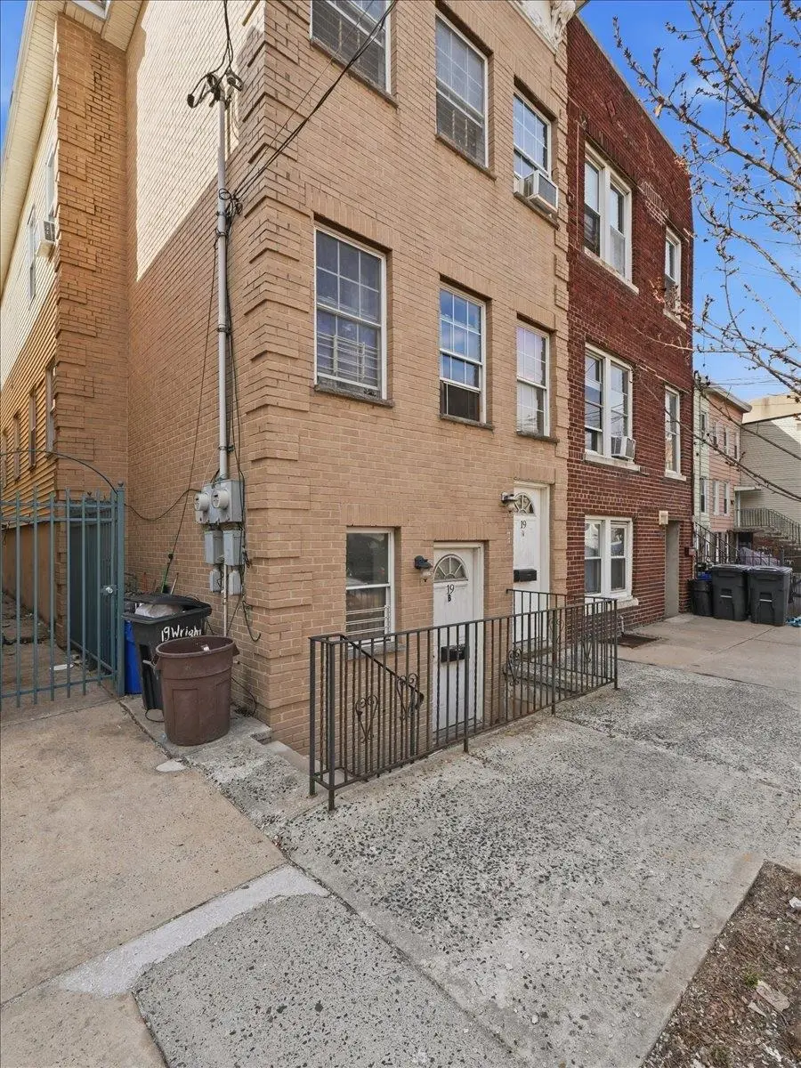 19 WRIGHT AVE, Jersey City, NJ 07306-6417 - #2