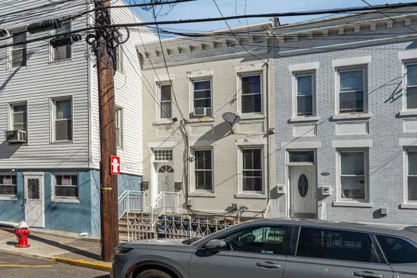 318 70TH ST, Guttenberg, NJ 07093