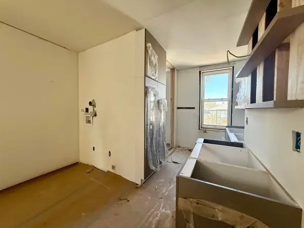 147 NEW YORK AVE #3L, JC, Heights, NJ 07307