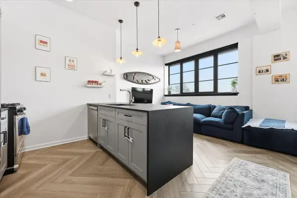 142 CHARLES ST #403, JC, Heights, NJ 07307