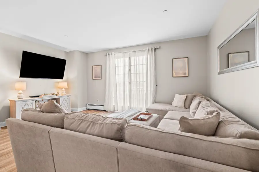 100 SHEARWATER CT EAST #31, Jersey City, NJ 07305 - #3