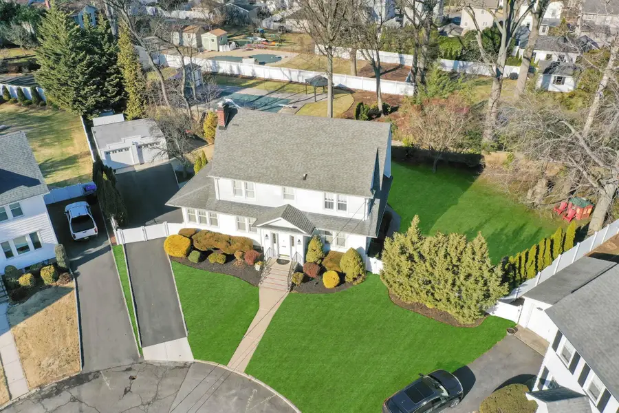 10 LYNN CT, Rutherford, NJ 07070 - #2