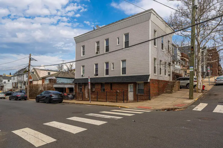 180 THORNE ST, Jersey City, NJ 07307 - #3