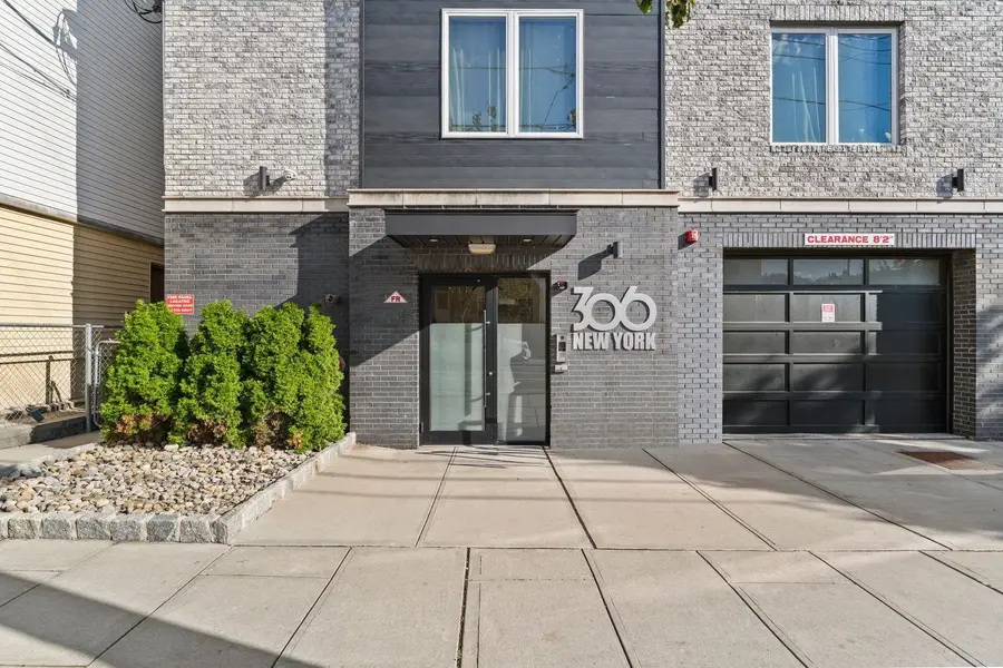 306 NEW YORK AVE #201, Union City, NJ 07087 - #2