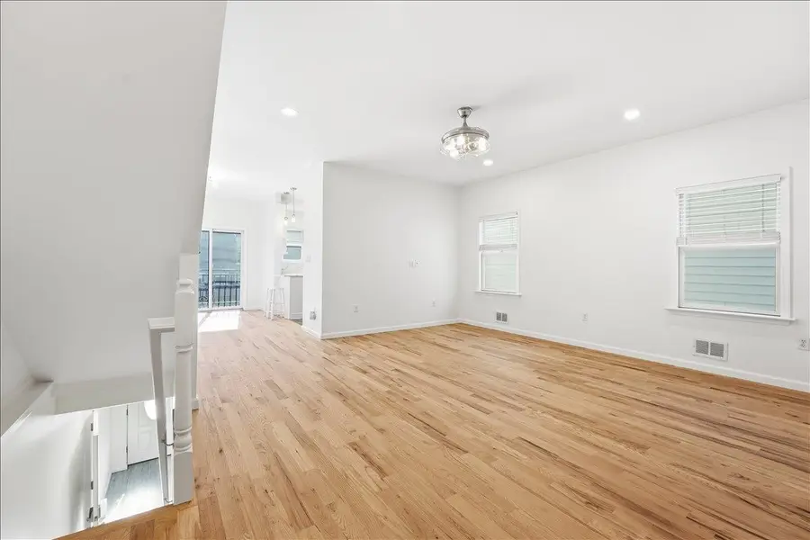 285 TERRACE AVE, Jersey City, NJ 07307 - #3