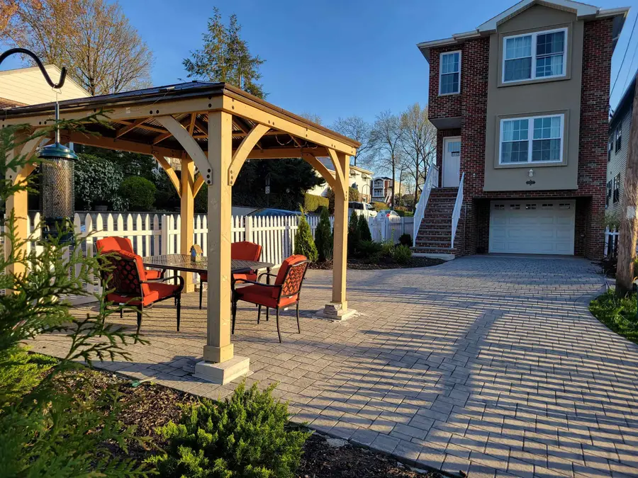 8905 GRAND AVE, North Bergen, NJ 07047 - #2