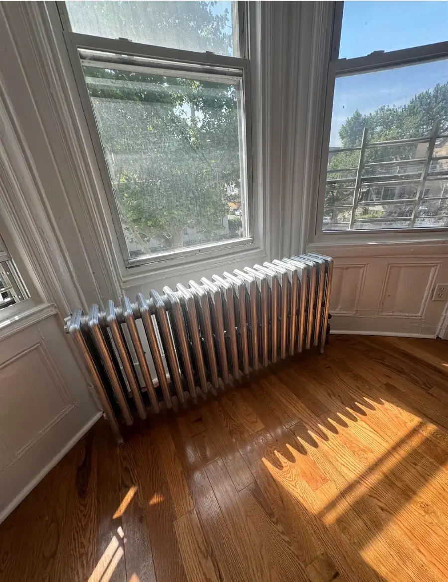 35 ARLINGTON AVE, Jersey City, NJ 07305 - #3