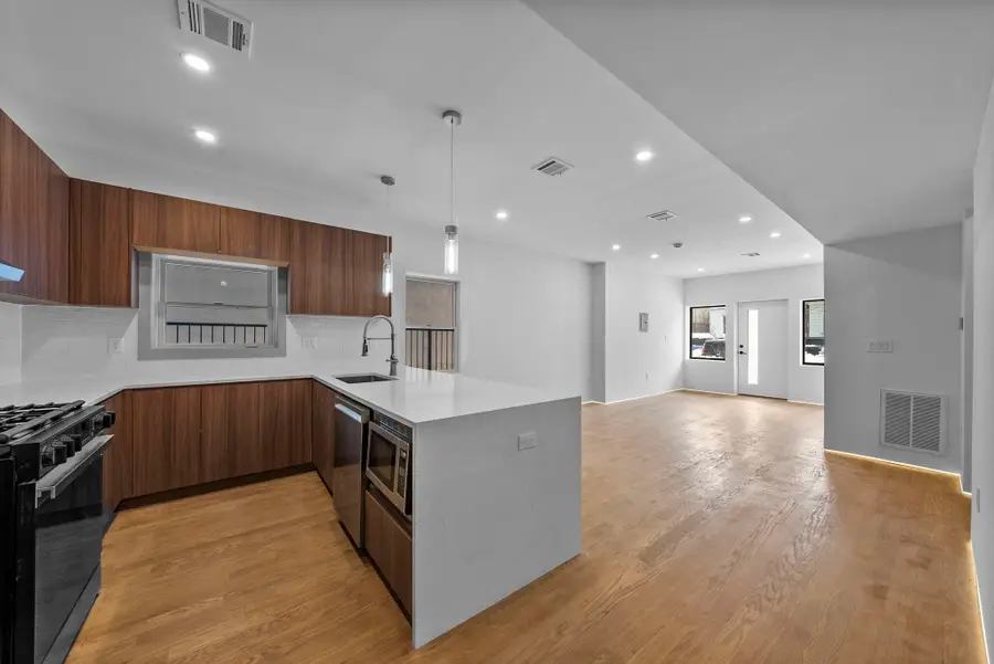 600 BRAMHALL AVE #1, Jersey City, NJ 07304 - #2