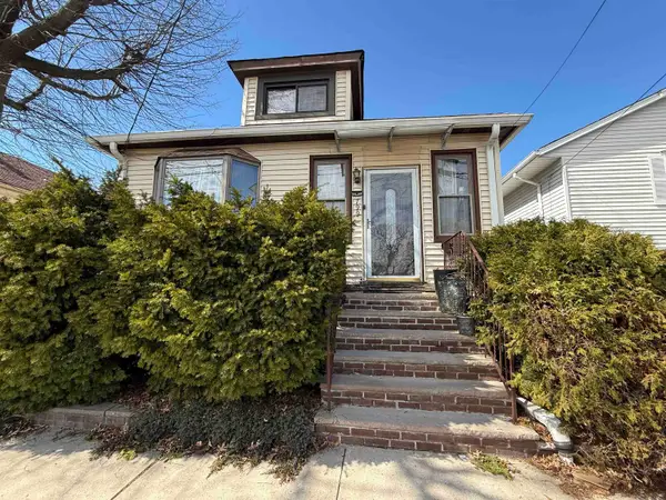 799 2ND ST, Secaucus, NJ 07094