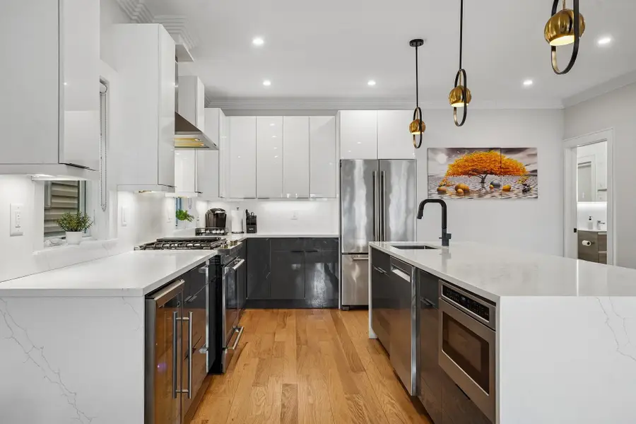 252 BOWERS ST #2, Jersey City, NJ 07307-1111 - #2