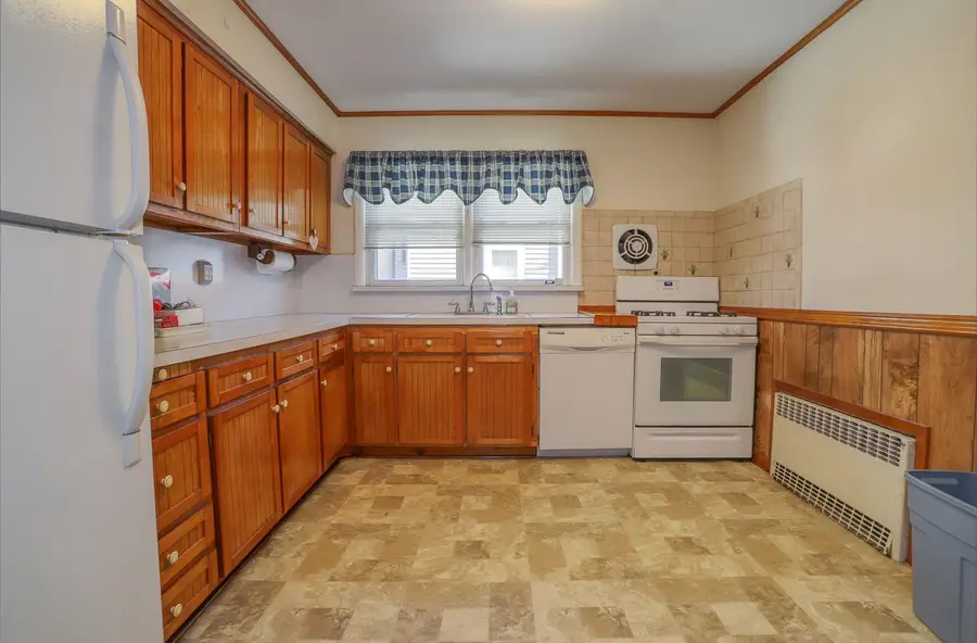 173 CAMBRIDGE AVE, Jersey City, NJ 07307 - #2