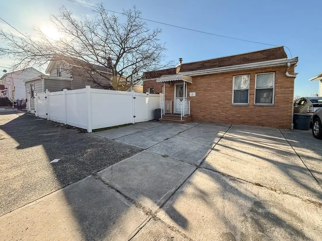 121 FOWLER AVE, Jersey City, NJ 07305 - #1