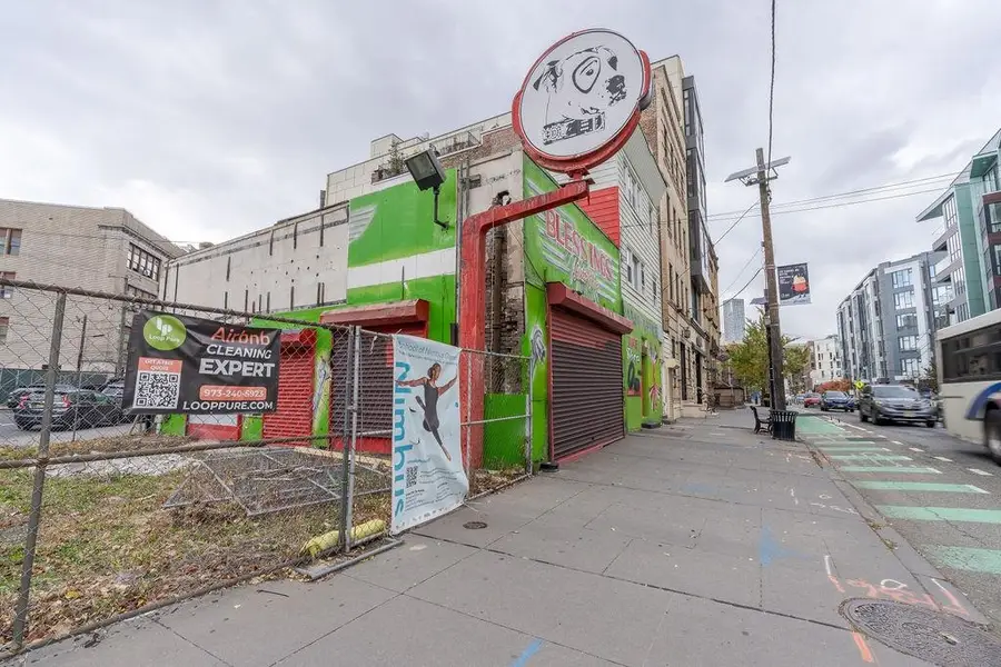 325-329 NEWARK AVE, Jersey City, NJ 07302 - #3